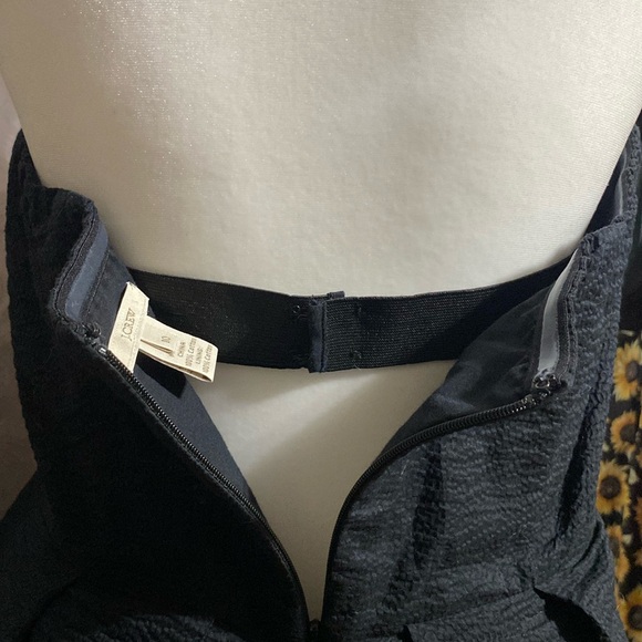 4/20 J.Crew Black Strapless Seersucker Fit & flare cocktail event dress size 10 - Picture 4 of 8